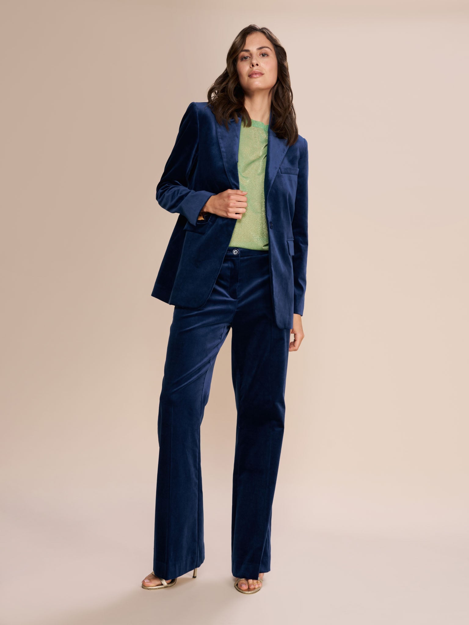 Modelshot / Pageant Blue / Detail